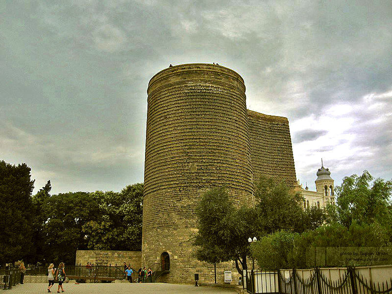 kiz kulesi baku azerbeycan